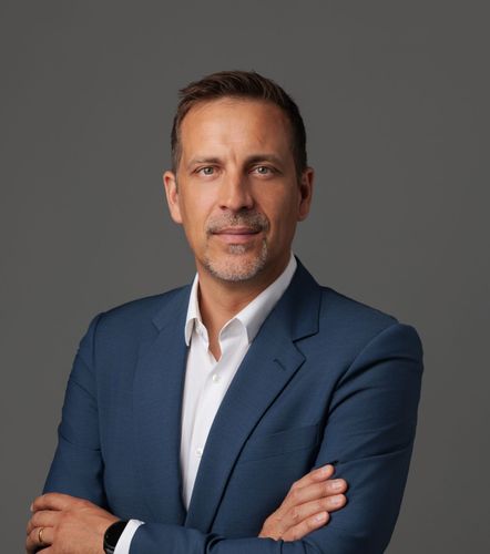 Kristians KORNS